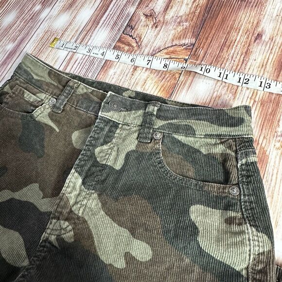 American Eagle MOM JEAN Size 0 Army Green Camo Mid Rise Corduroy Pants 25x27.5 - Picture 4 of 12